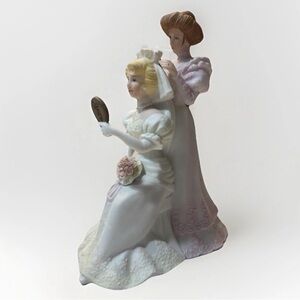 1990 Rare San Francisco Music Box Company EHW Enterprise Bridal Music Box Resin